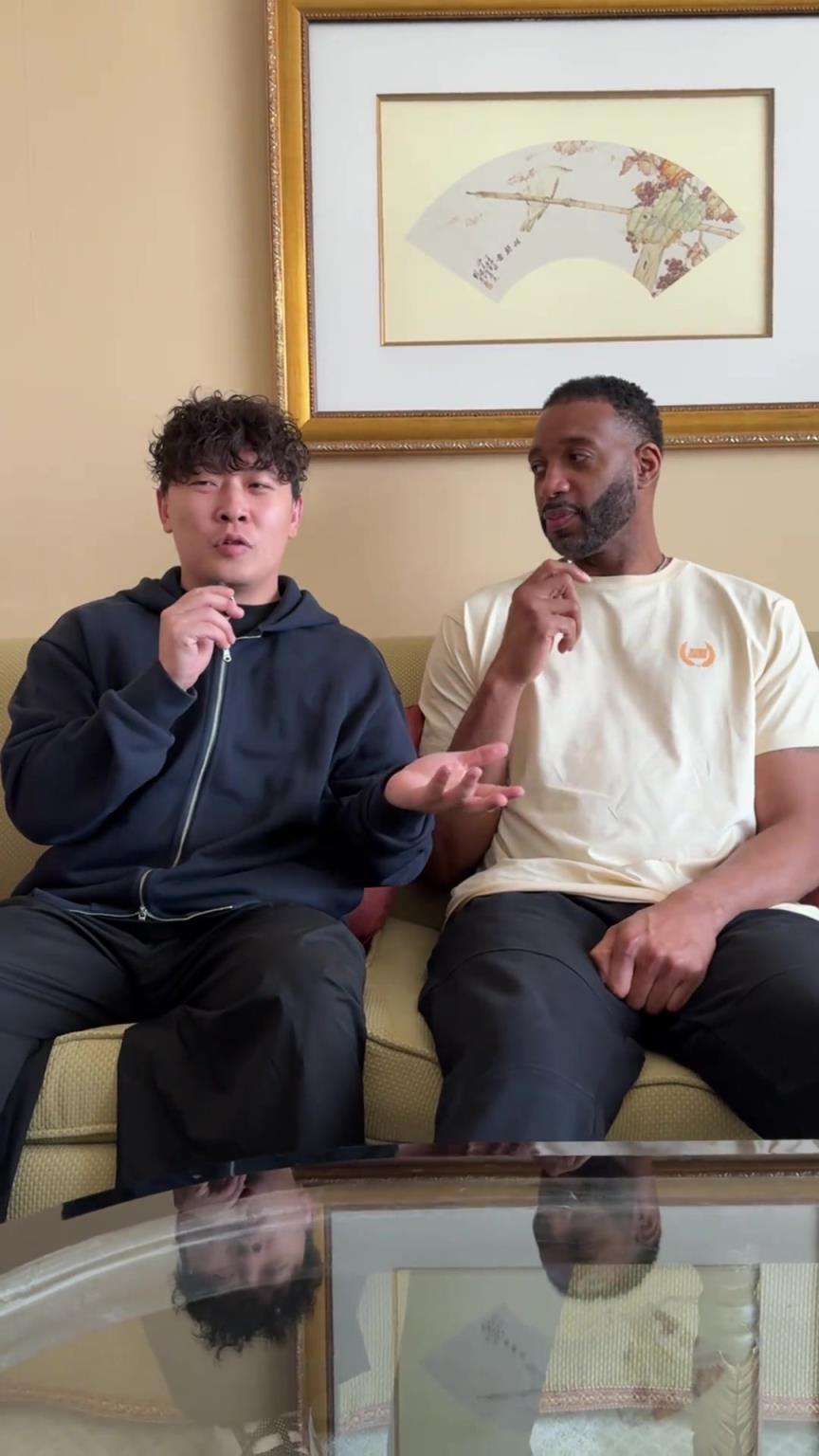 小伙子你真勇啊，在麥迪面前“那個，那個”的