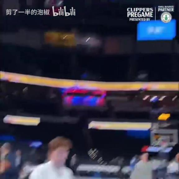 寶藏球員！你覺得小瓊斯能延續(xù)去年季后賽的亮眼表現(xiàn)嗎？