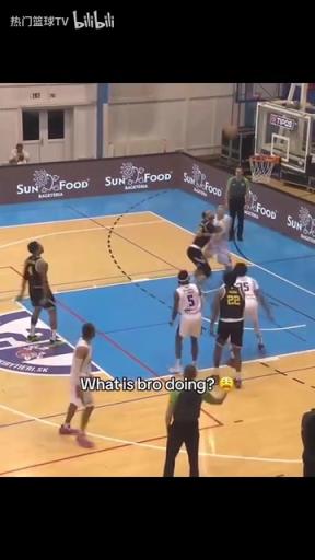 一分變兩分！這哥們得感謝5號為他成就了名場面！