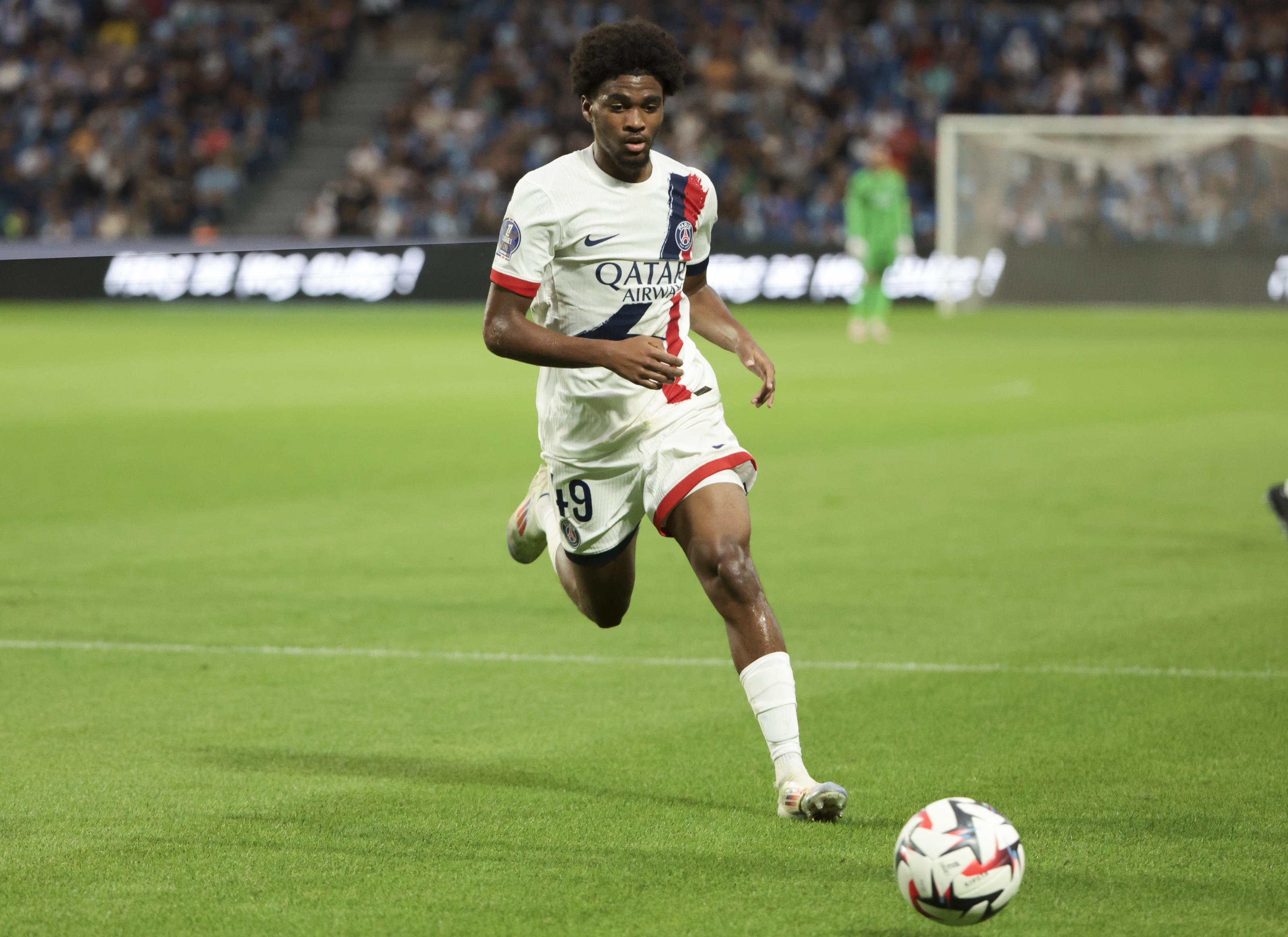 姆巴耶談巴黎6-1逆轉(zhuǎn)：對勝利感到很高興，布拉德利助我進球